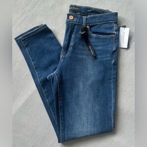 New Banana Republic Zero Gravity Mid Rise Skinny Jeans